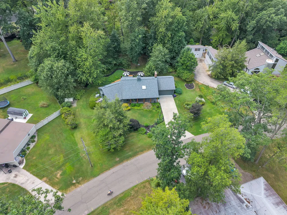 93 Lynwood Drive Battle Creek, MI 49015