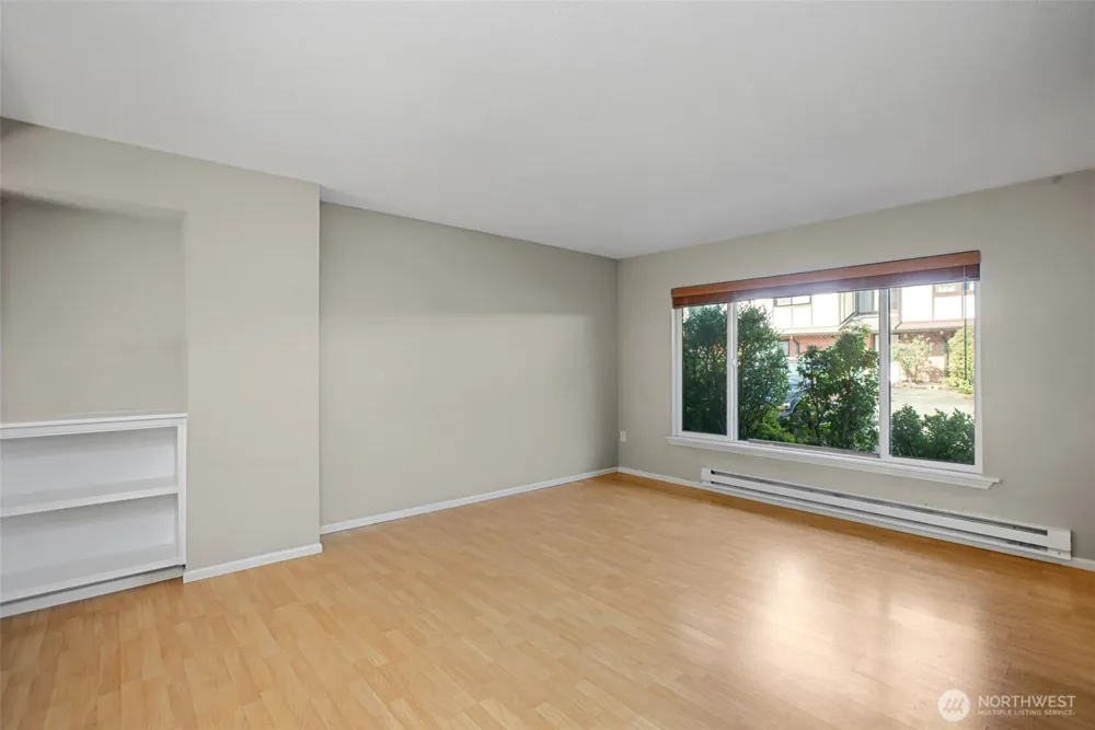 212 SW 146th Street #105 Burien, WA 98166