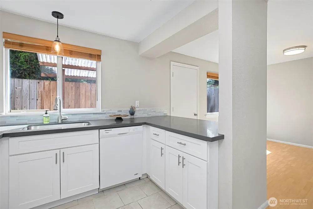 212 SW 146th Street #105 Burien, WA 98166