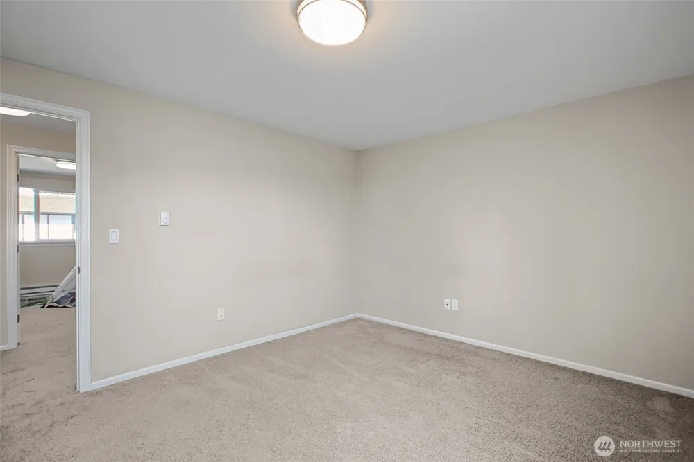 212 SW 146th Street #105 Burien, WA 98166