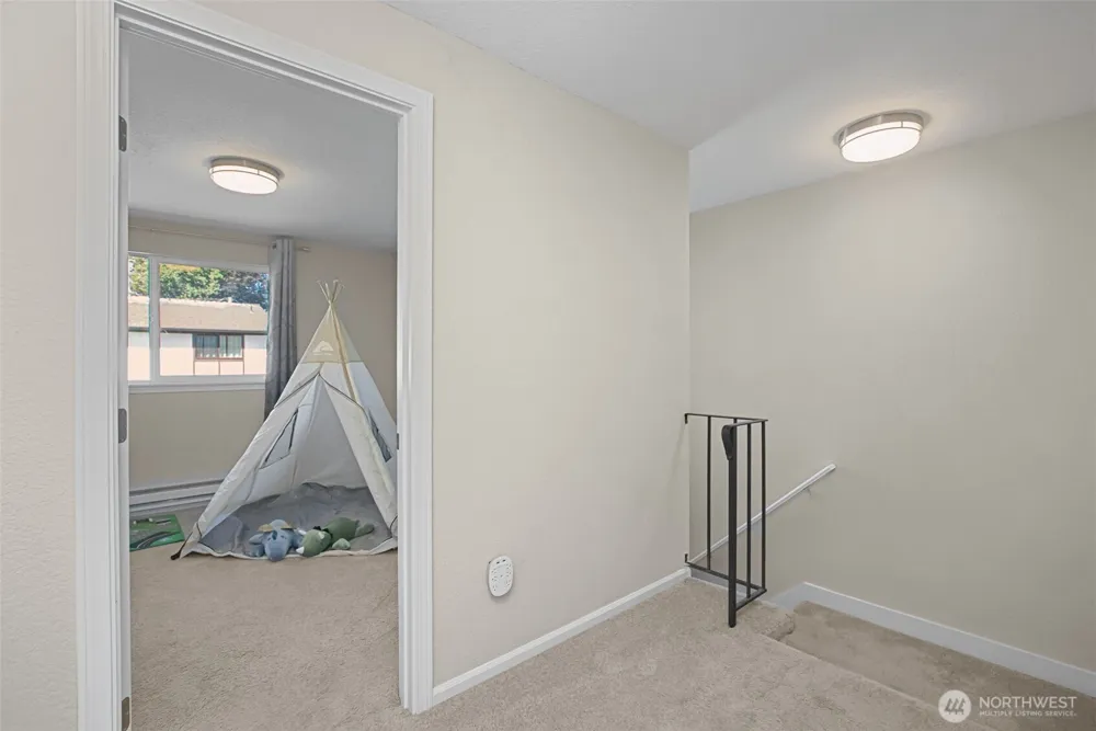 212 SW 146th Street #105 Burien, WA 98166