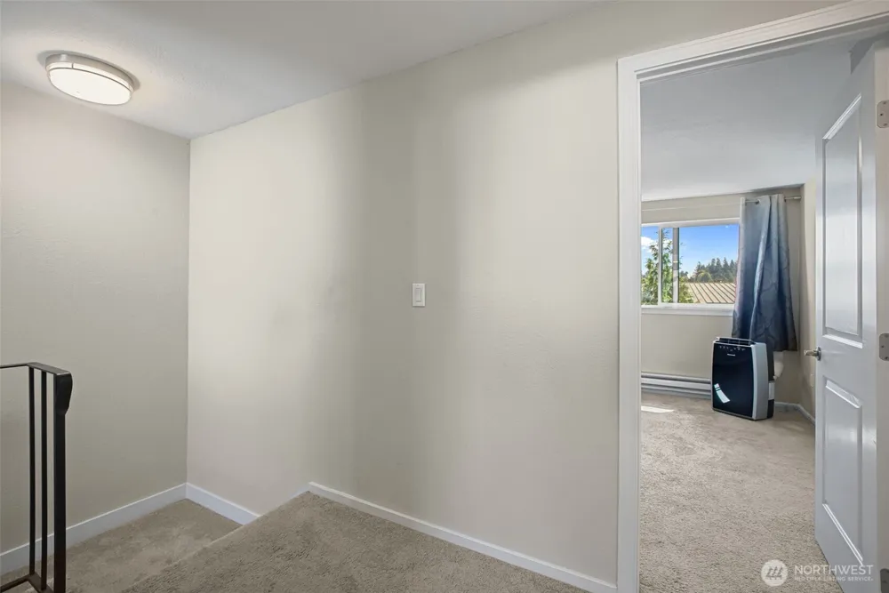 212 SW 146th Street #105 Burien, WA 98166