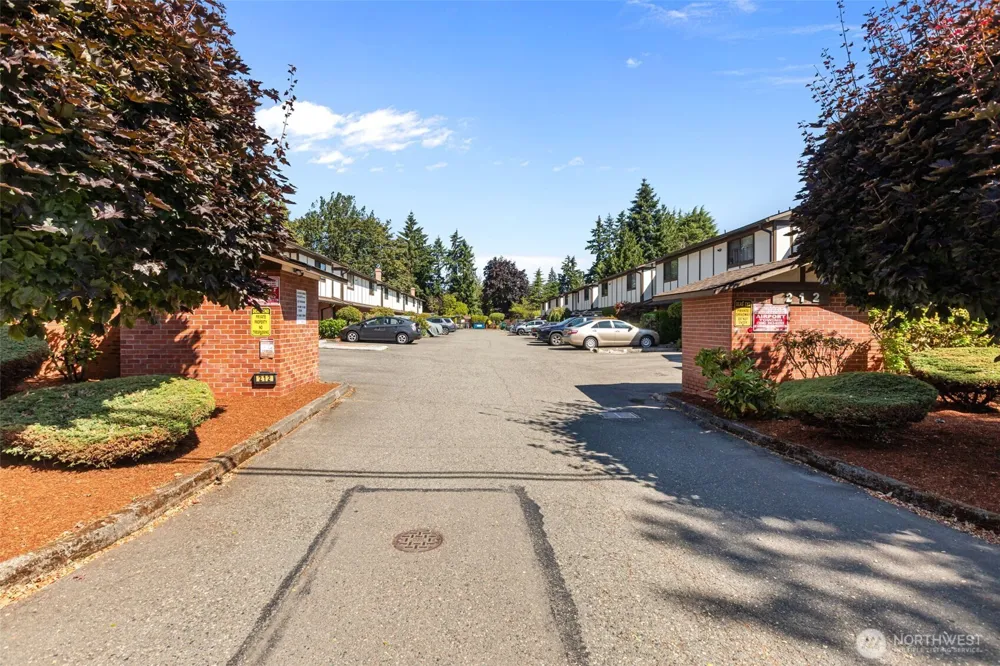 212 SW 146th Street #105 Burien, WA 98166