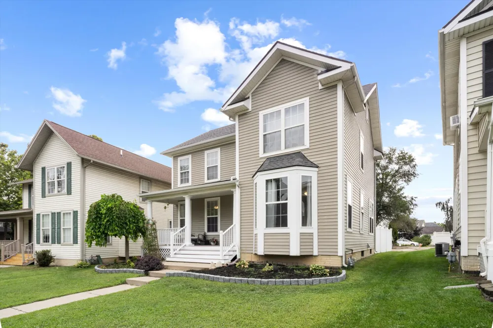 909 Crescent Drive Monroe, MI 48162