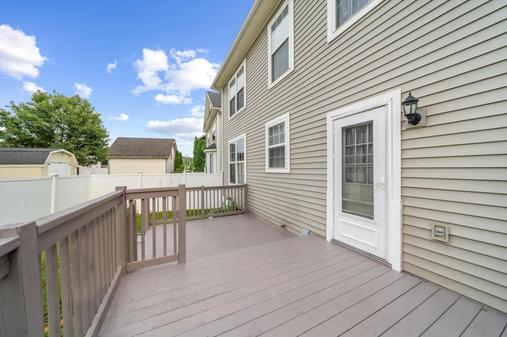 909 Crescent Drive Monroe, MI 48162