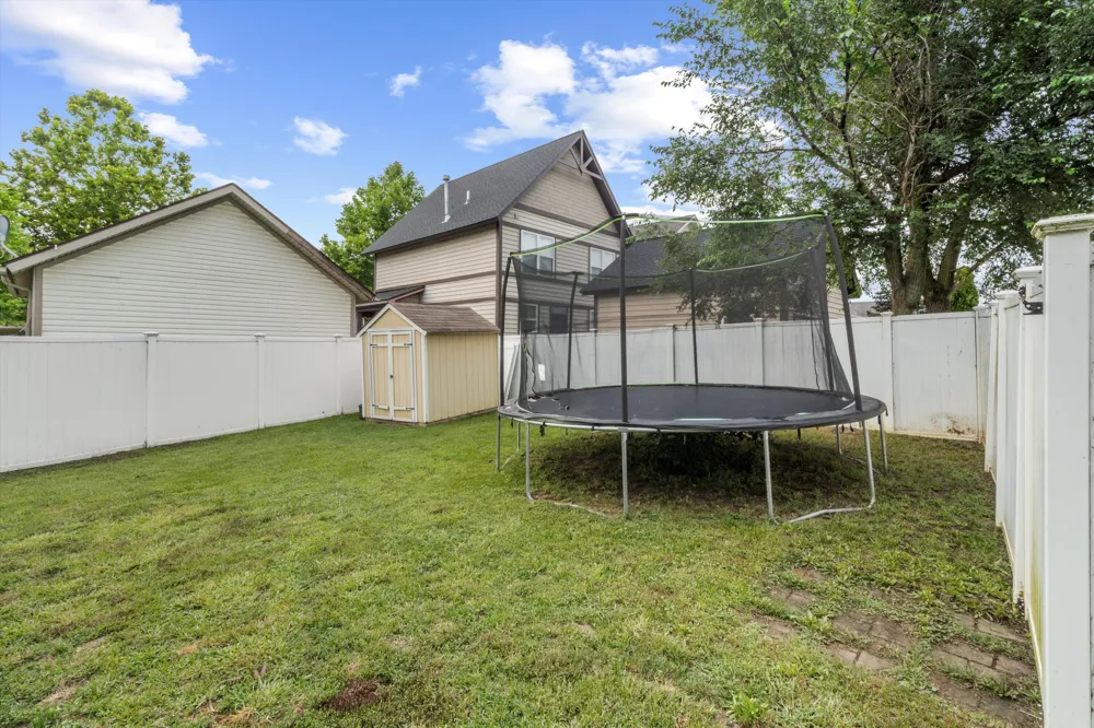 909 Crescent Drive Monroe, MI 48162