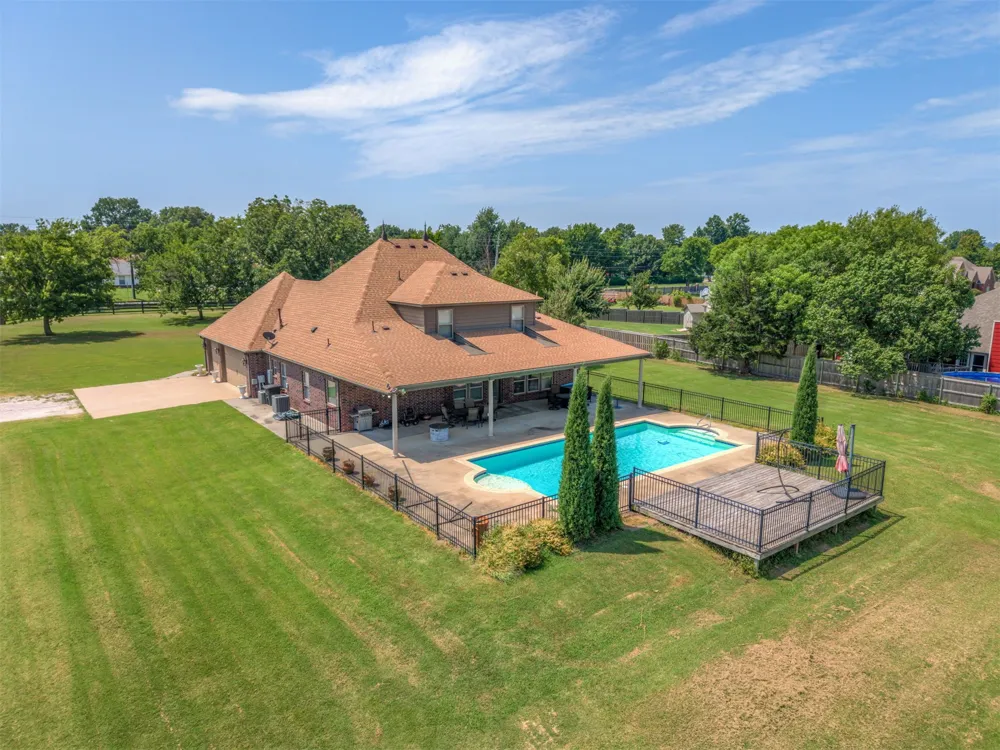 20211 E 41st Street S Broken Arrow, OK 74014