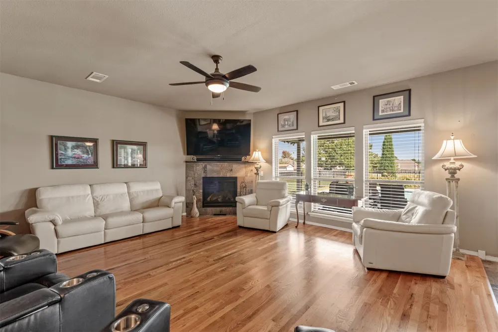 20211 E 41st Street S Broken Arrow, OK 74014