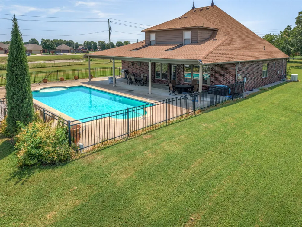 20211 E 41st Street S Broken Arrow, OK 74014