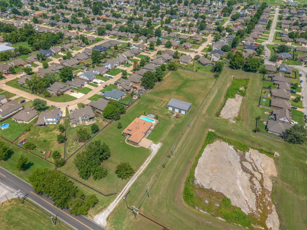 20211 E 41st Street S Broken Arrow, OK 74014