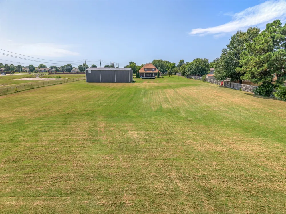 20211 E 41st Street S Broken Arrow, OK 74014