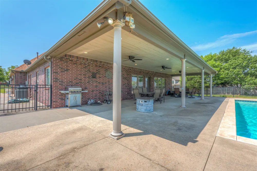 20211 E 41st Street S Broken Arrow, OK 74014