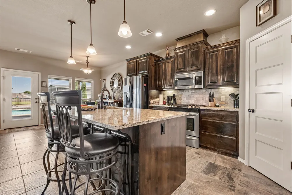 20211 E 41st Street S Broken Arrow, OK 74014
