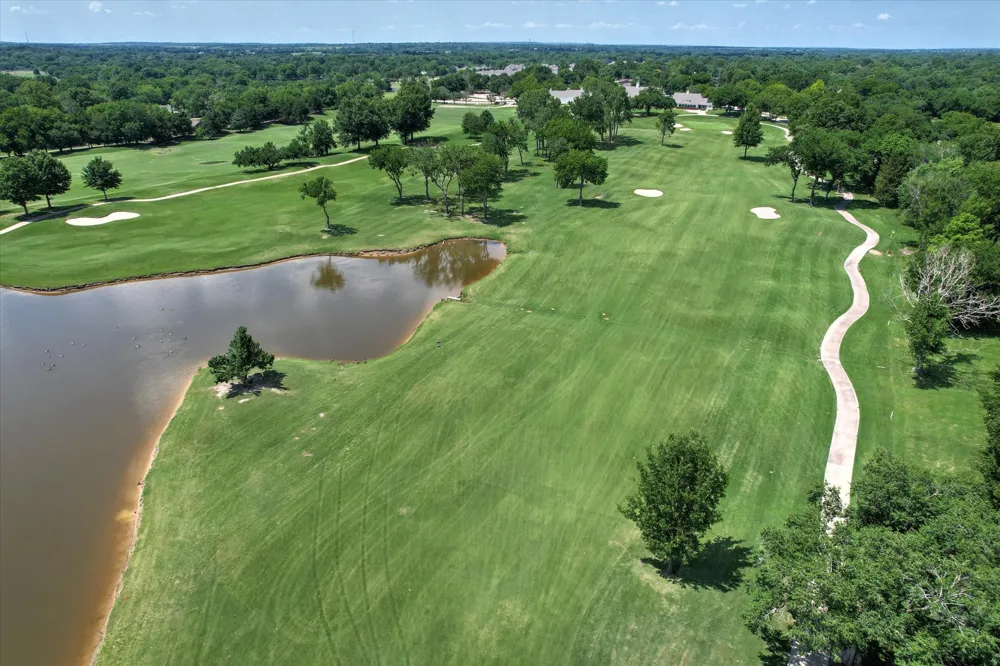 412 Forest Ridge Boulevard Broken Arrow, OK 74014