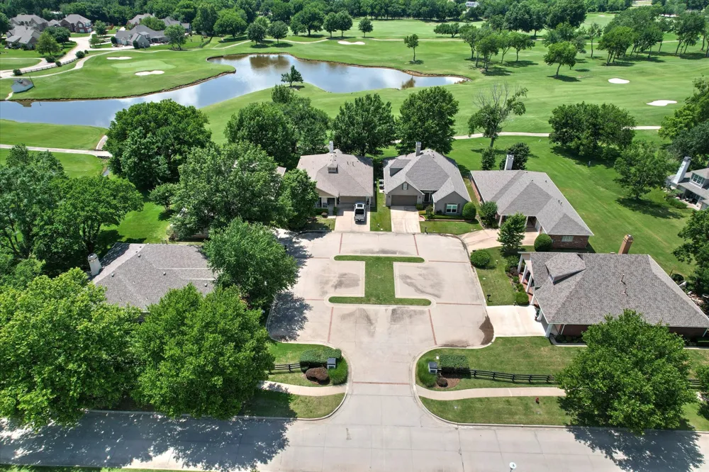 412 Forest Ridge Boulevard Broken Arrow, OK 74014