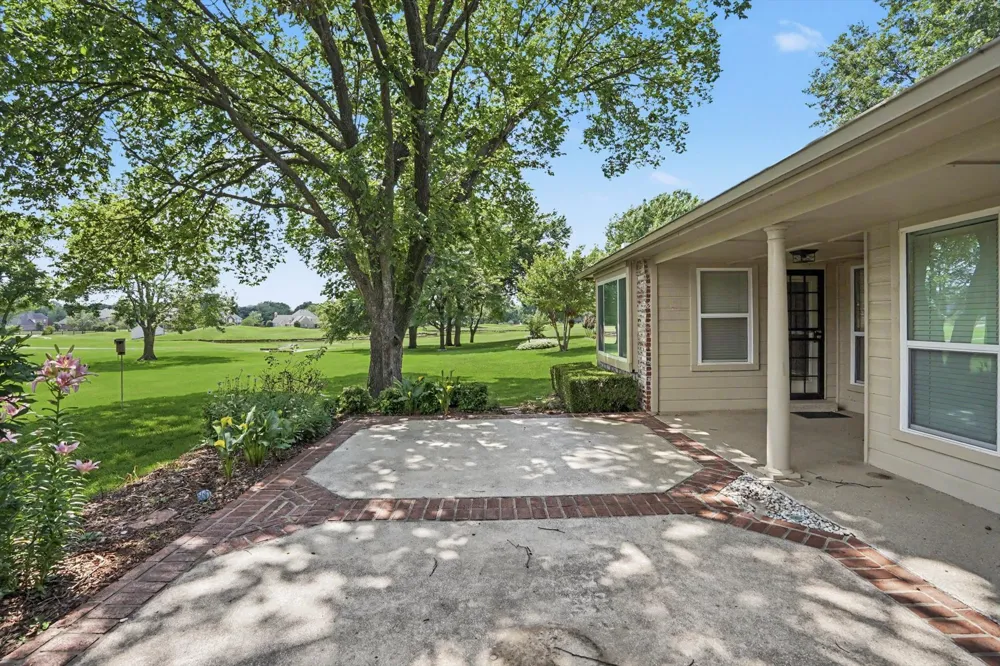 412 Forest Ridge Boulevard Broken Arrow, OK 74014