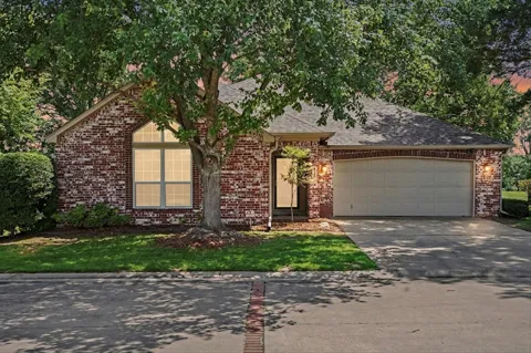 412 Forest Ridge Boulevard