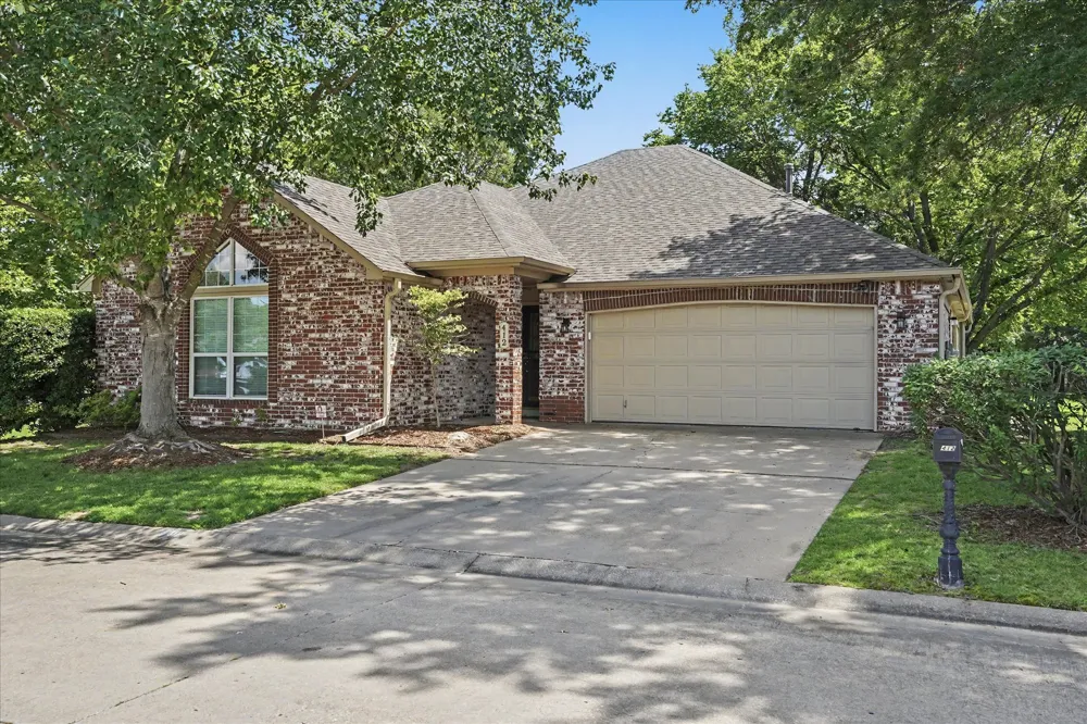 412 Forest Ridge Boulevard Broken Arrow, OK 74014