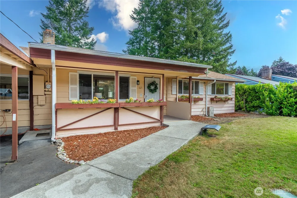 625 175th Street S Spanaway, WA 98387
