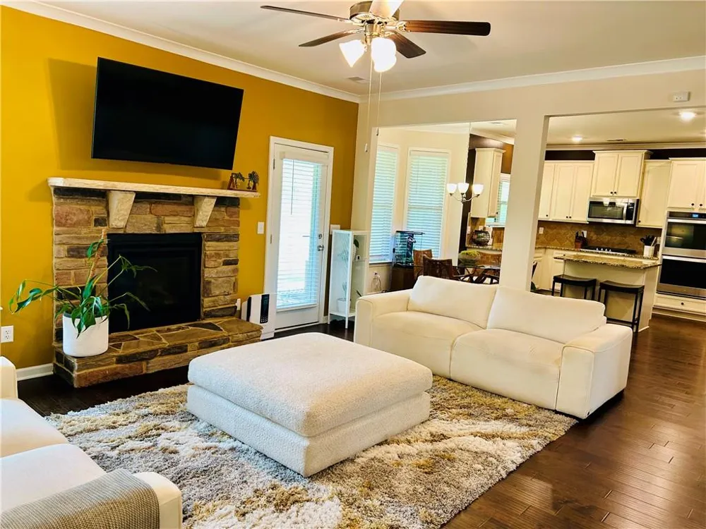 330 Darien Drive Senoia, GA 30276
