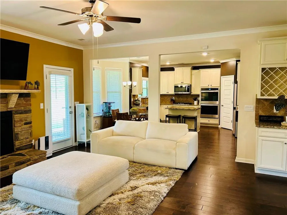 330 Darien Drive Senoia, GA 30276