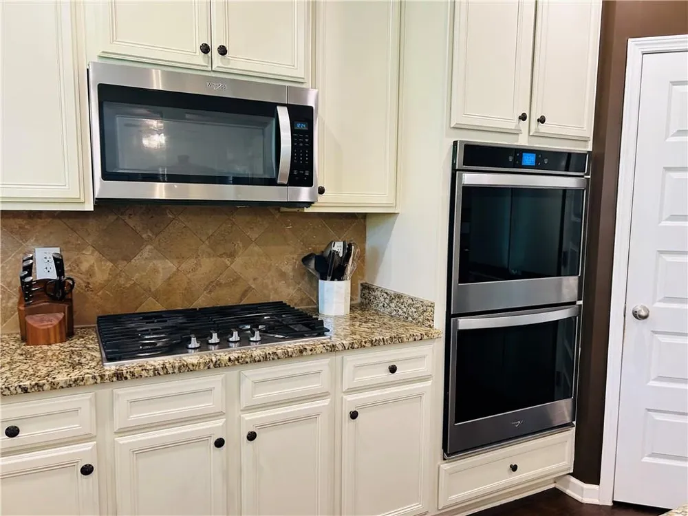 330 Darien Drive Senoia, GA 30276