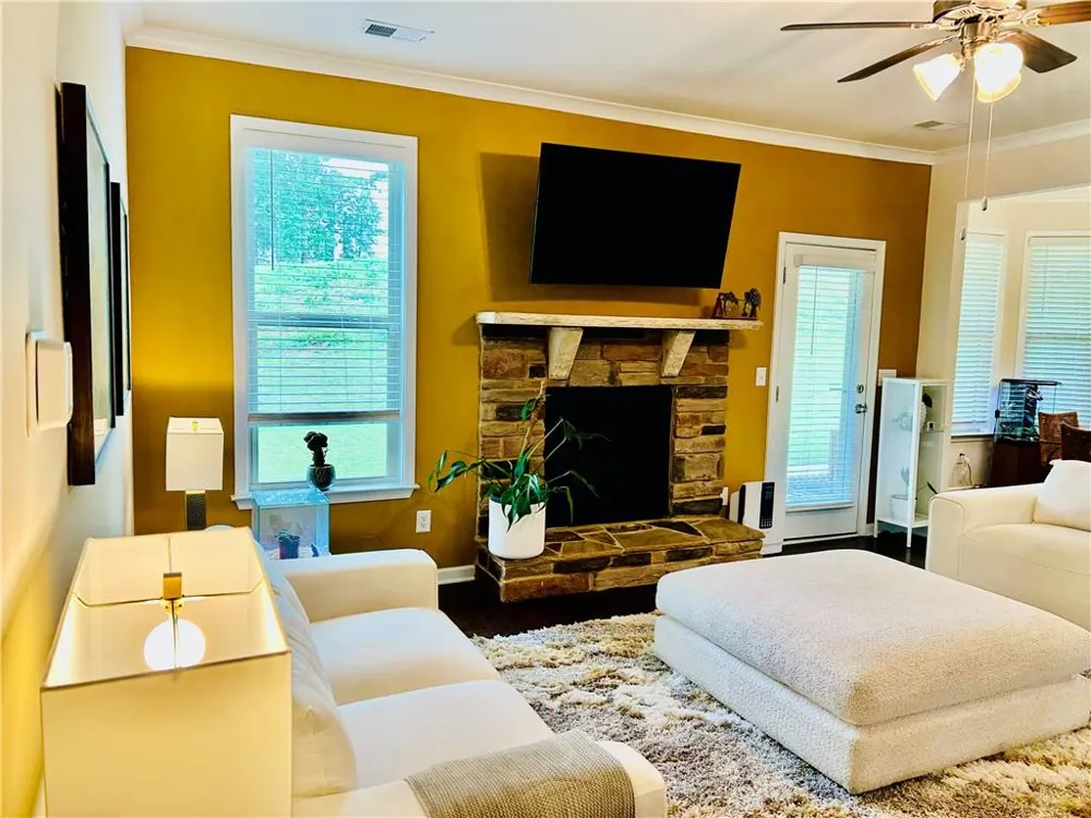 330 Darien Drive Senoia, GA 30276