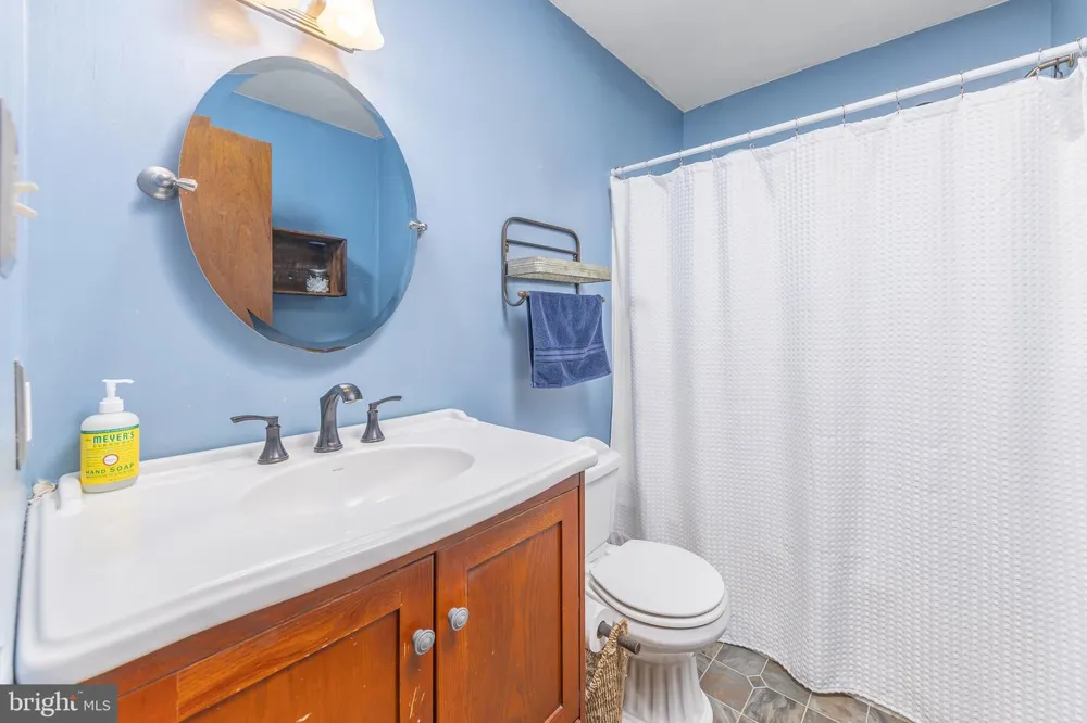 328 GARDEN AVENUE Clayton, NJ 08312