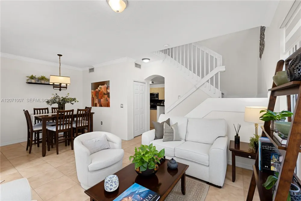 6142 NW 115th Pl #324 Doral, FL 33178