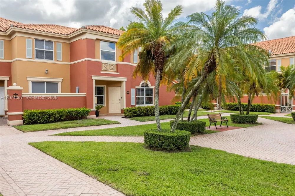 6142 NW 115th Pl #324 Doral, FL 33178