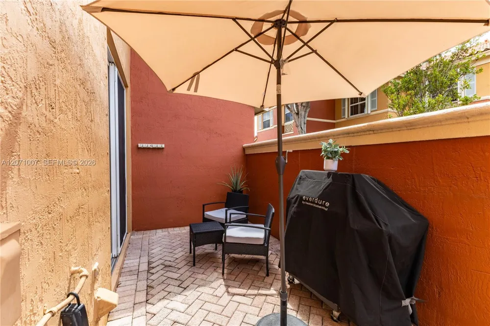 6142 NW 115th Pl #324 Doral, FL 33178