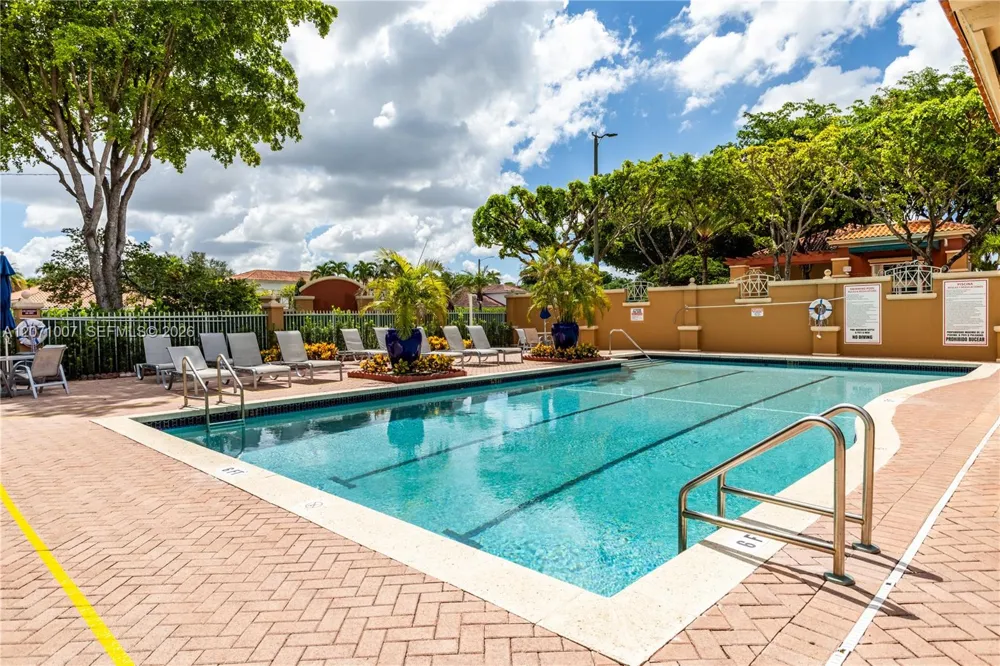 6142 NW 115th Pl #324 Doral, FL 33178