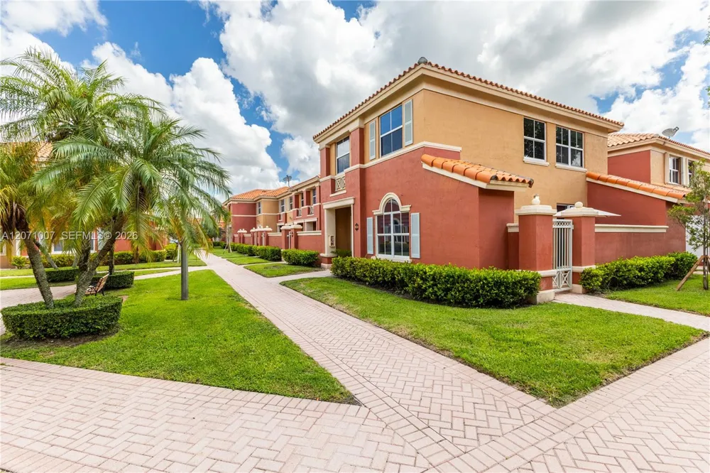 6142 NW 115th Pl #324 Doral, FL 33178