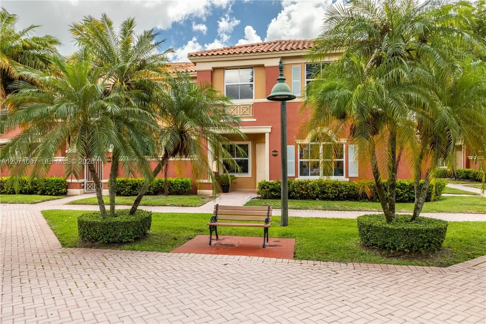 6142 NW 115th Pl #324 Doral, FL 33178
