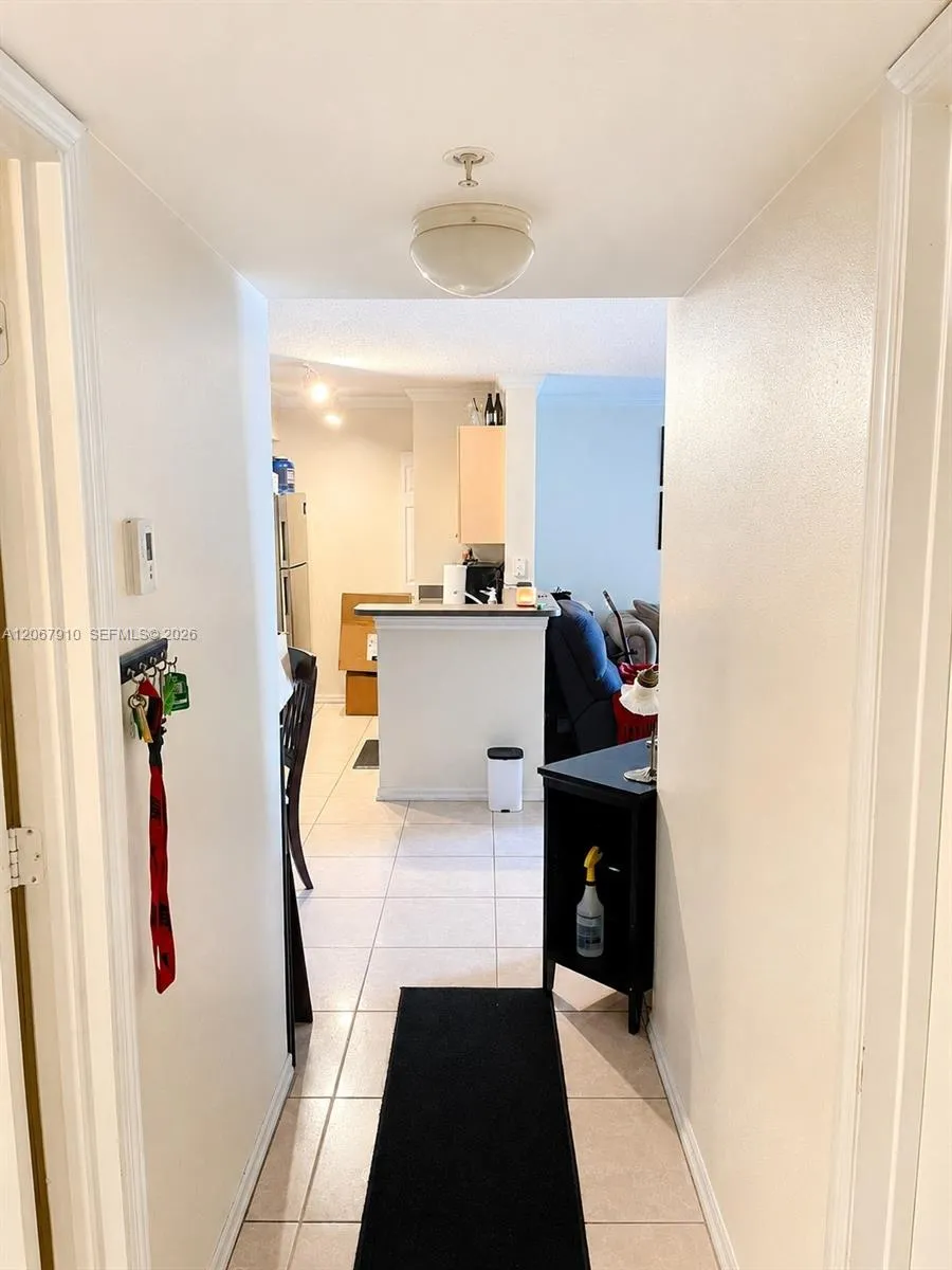 2457 Centergate Dr #203 Miramar, FL 33025