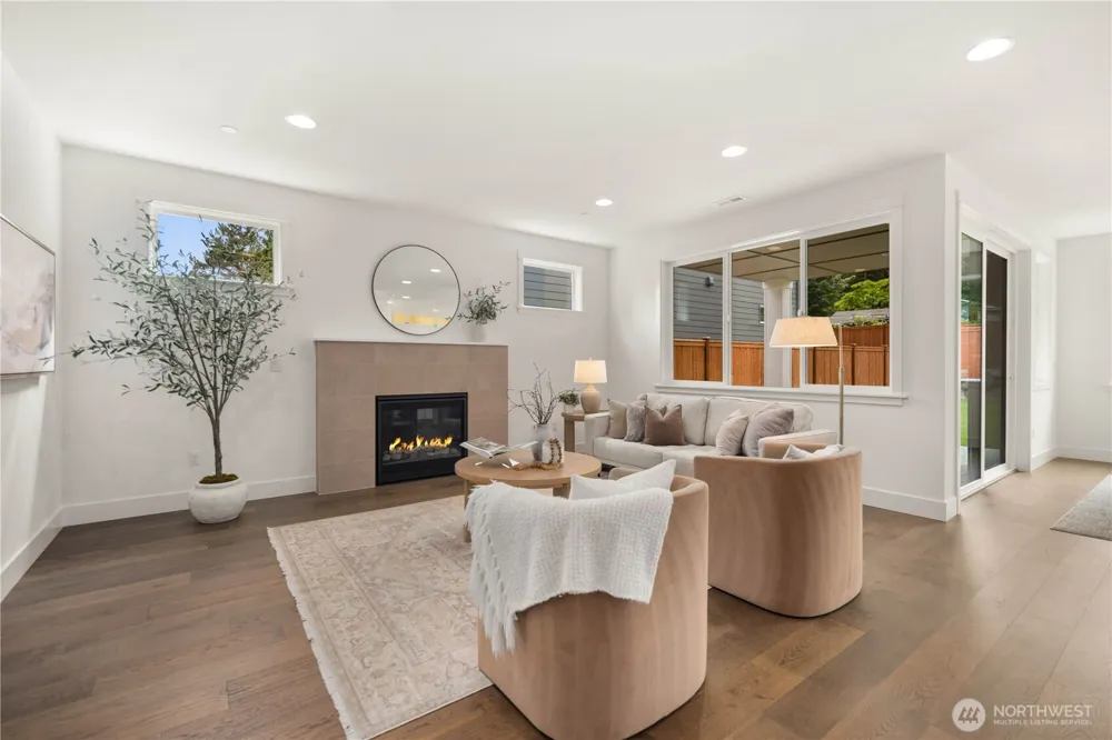 23002 81st Place W Edmonds, WA 98026