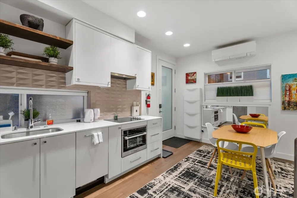 1116 13th Avenue #D Seattle, WA 98122