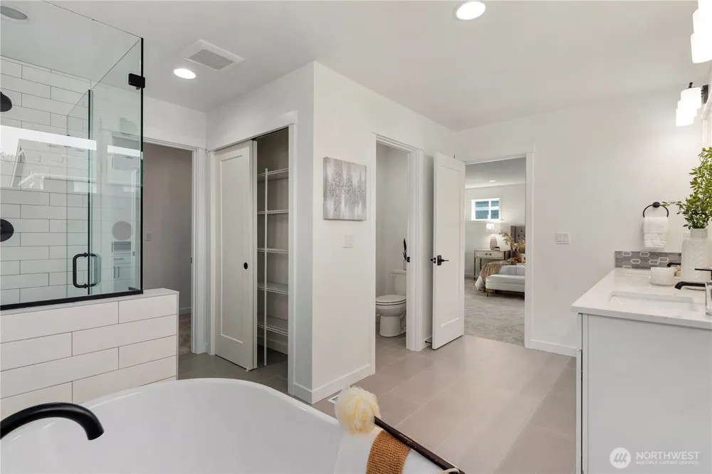 22026 81st Place W Edmonds, WA 98026
