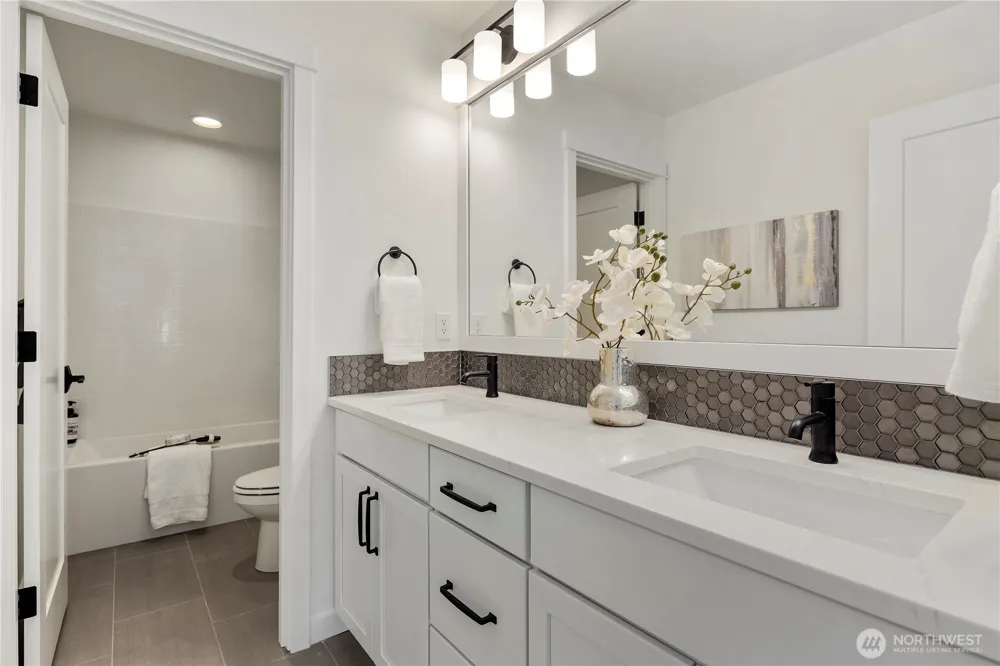 22026 81st Place W Edmonds, WA 98026
