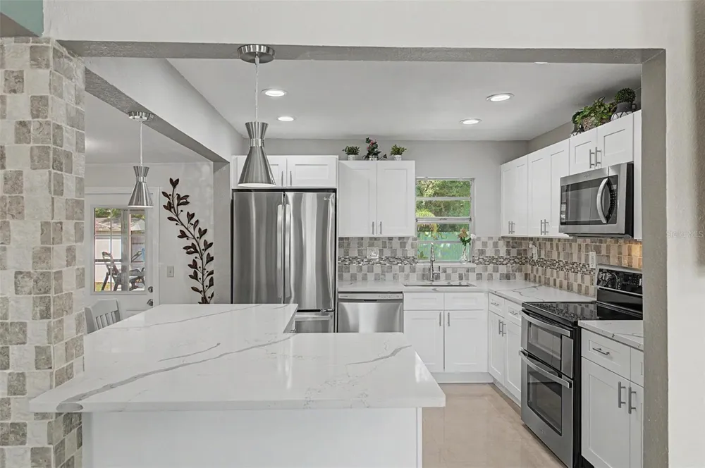 6704 S GABRIELLE STREET Tampa, FL 33611