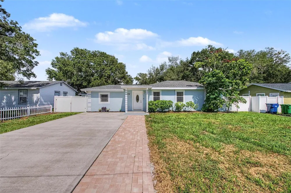 6704 S GABRIELLE STREET Tampa, FL 33611