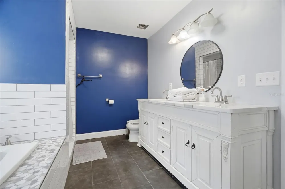 1410 E EDGEWOOD DRIVE Lakeland, FL 33803