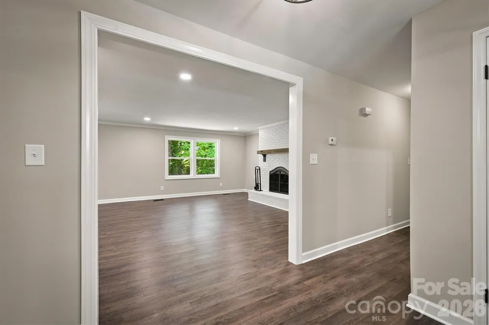 3517 Crestwood Drive Morganton, NC 28655