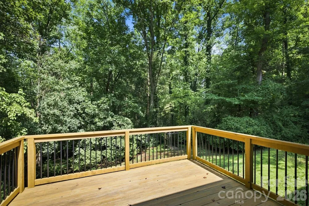 3517 Crestwood Drive Morganton, NC 28655