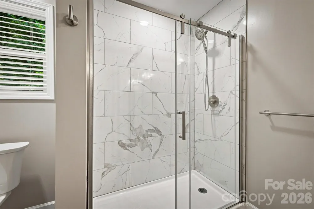 3517 Crestwood Drive Morganton, NC 28655