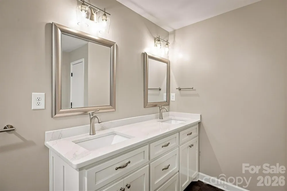 3517 Crestwood Drive Morganton, NC 28655