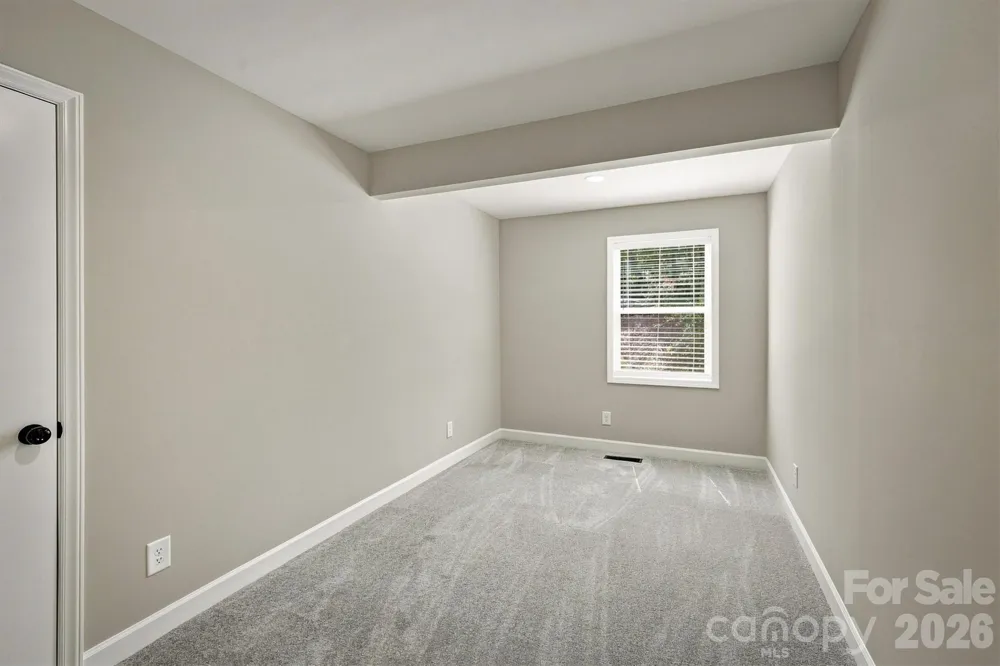 3517 Crestwood Drive Morganton, NC 28655