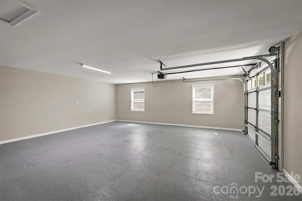 3517 Crestwood Drive Morganton, NC 28655