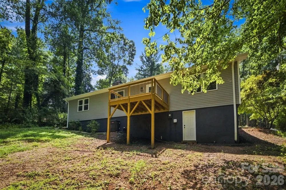3517 Crestwood Drive Morganton, NC 28655