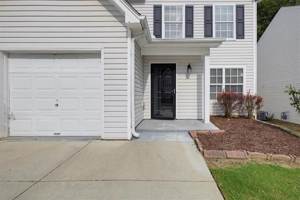 137 Spring Walk Way Lawrenceville, GA 30046